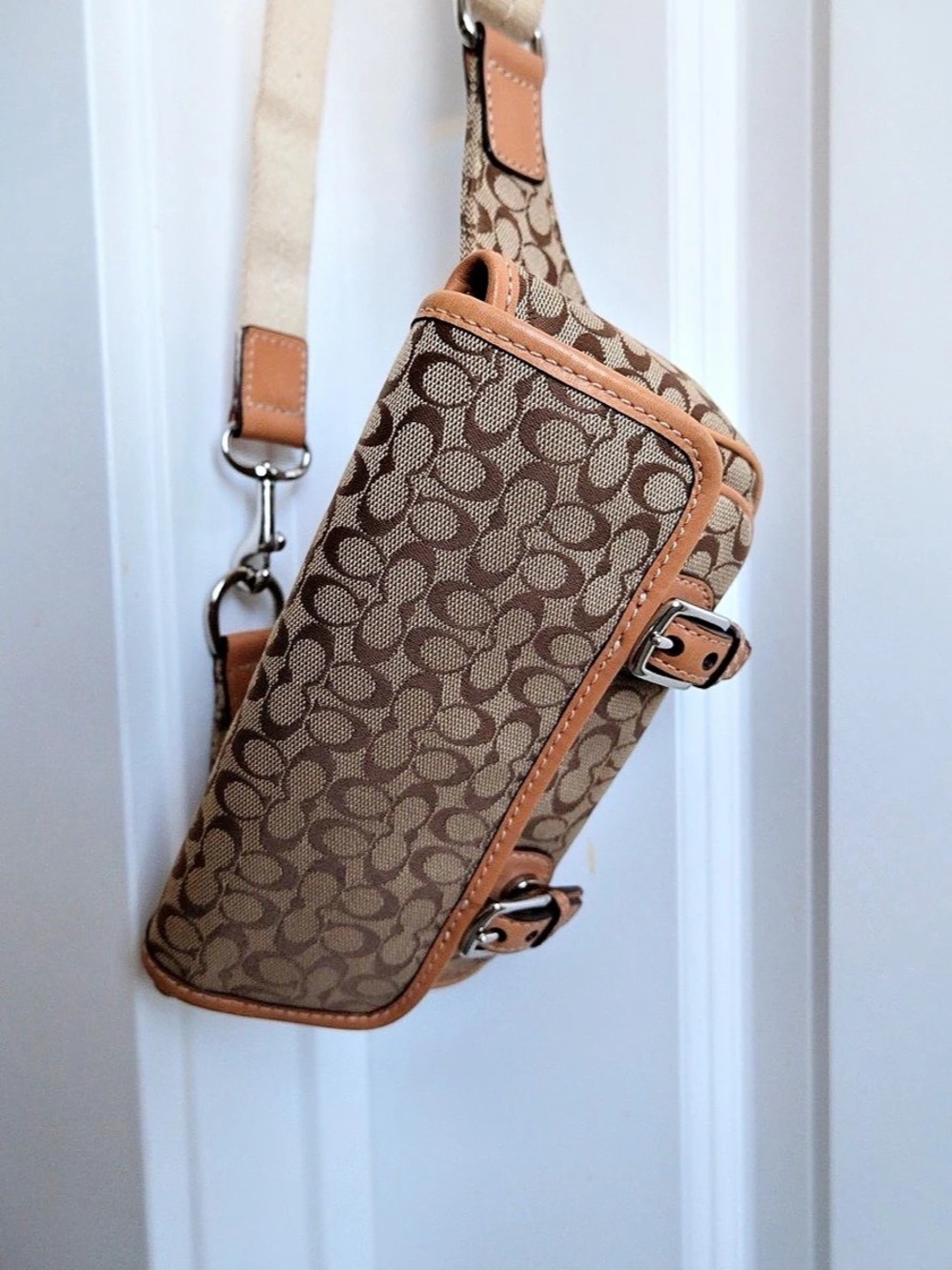 Coach Signature C Utility Belt Bag Crossbody in Brown & Tan - Picture 5 of 15
